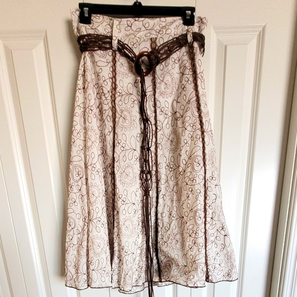 Gorgeous Vintage Skirt with Belt - Size Small